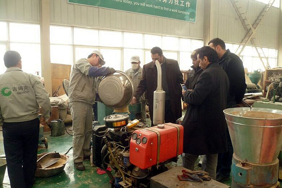 Saudi Arabian clients ordered mobile pelletizing system