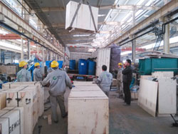 electric motor waiting for package