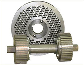 flat die and roller of sawdust pellet mill
