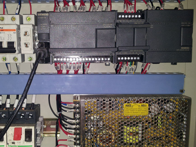 Pressure control system for hydraulic device